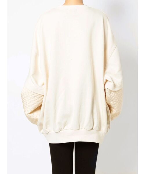 jouetie(ジュエティ)の「キルティングスリーブ2WAY スウェット(スウェット・レディース・ブラック/パープル/アイボリー・MEDIUM)」の21枚目の写真