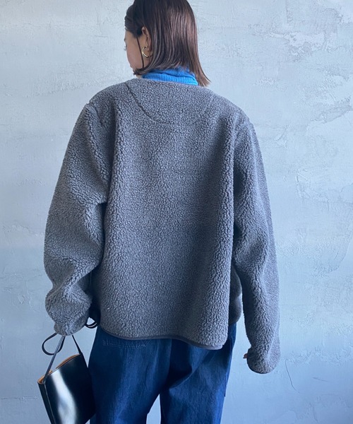 Vincent et Mireille（バンソンエミレイユ）の「[Vincent et Mireille/ヴァンソン エ ミレイユ] ボアフリース ノーカラーカーディガン（ブルゾン・レディース・チャコール/アイボリー/ブラック・40/42/36/38）」の11枚目の写真