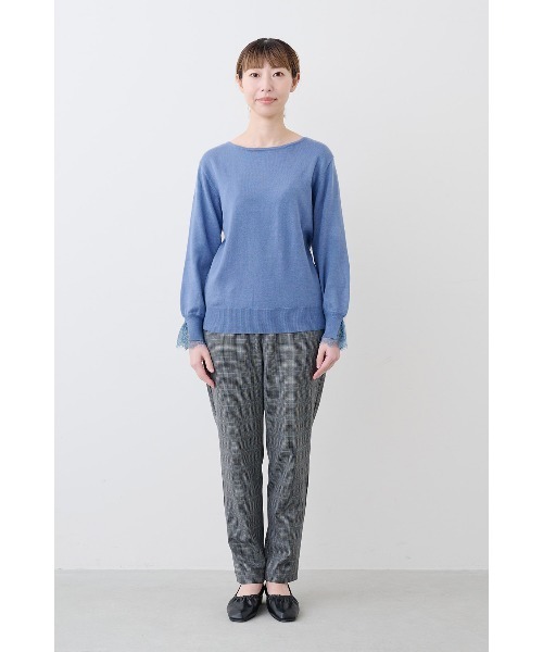 IEDIT（イディット）の「ＩＥＤＩＴ　袖スリットからのぞく繊細レースが華やかな　デザインニットトップス（ニット/セーター・レディース・ブルー/アイボリー・MEDIUM/LARGE/X-LARGE/XX-LARGE/SMALL/XXX-LARGE）」の3枚目の写真