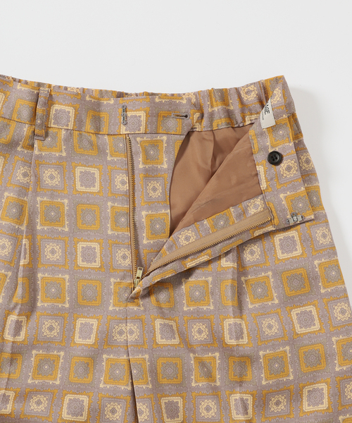 journal standard L'essage（ジャーナルスタンダードレサージュ）の「ヴィンテージプリントパンツ（その他パンツ・レディース・レッド/マスタード・FREE）」の5枚目の写真