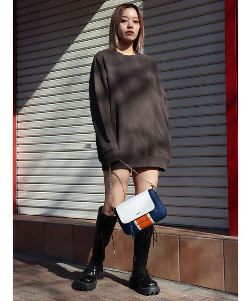 EVRIS（エヴリス）の「バイカラーチェーンスクエアBAG（ショルダーバッグ・レディース・ブラック/ブルー・FREE）」の19枚目の写真