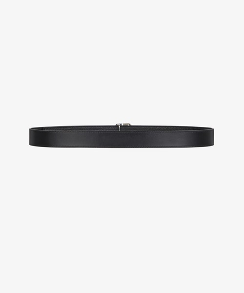 GIVENCHY（ジバンシイ）の「G chain buckle belt in leather（ベルト・メンズ・ブラック・95）」の2枚目の写真