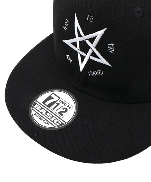 NO ID.(ノーアイディ)の「ペンタグラム刺繍CAP(キャップ・メンズ・ブラック・2/1)」の5枚目の写真