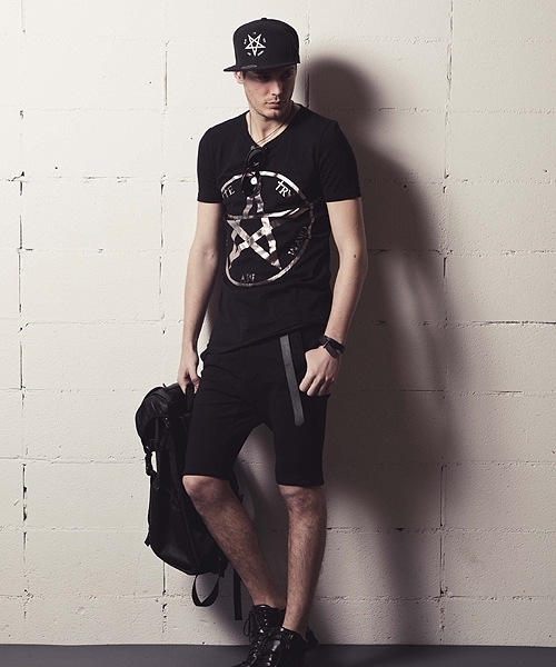 NO ID.(ノーアイディ)の「ペンタグラム刺繍CAP(キャップ・メンズ・ブラック・2/1)」の11枚目の写真