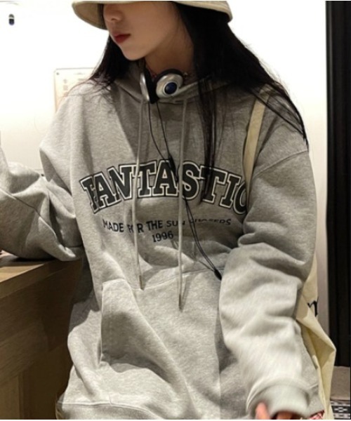 LYEON(リヨン)の「カレッジロゴパーカー(パーカー・レディース・グリーン/ライトグレー・FREE)」の1枚目の写真