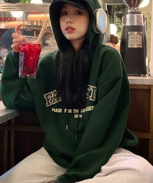 LYEON(リヨン)の「カレッジロゴパーカー(パーカー・レディース・グリーン/ライトグレー・FREE)」の4枚目の写真