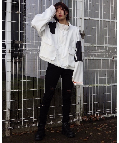 VIBGYOR(ヴィブジョー)の「【Re:one】COLORING CROP JACKET(MA)(Tシャツ/カットソー・メンズ・ホワイト・FREE)」の5枚目の写真