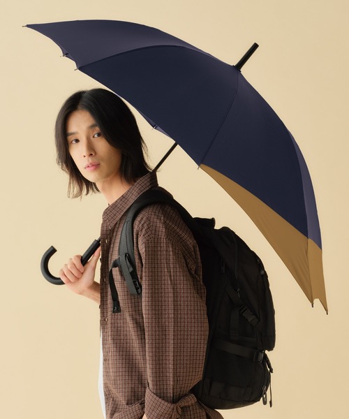 Wpc.（ダブリュピーシー）の「UNISEX BACK PROTECT ユニセックス バックプロテクト 雨傘 長傘 Wpc.（長傘・メンズ・ブラック/グレー/カーキ/ライトブルー/ネイビー/ベージュ系その他/ブラウン系その他/ブルーグレー・FREE）」の8枚目の写真