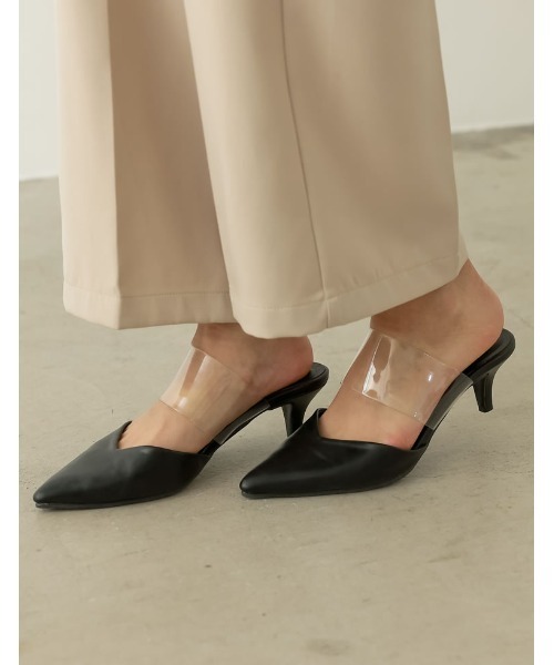 Re:EDIT（リエディ）の「[小さい/大きいサイズ有]クリアベルトポインテッドトゥVカットミュール（パンプス・レディース・シルバー/ホワイト/イエロー/ブラック・XX-LARGE/MEDIUM/X-SMALL/SMALL/X-LARGE/LARGE）」の6枚目の写真