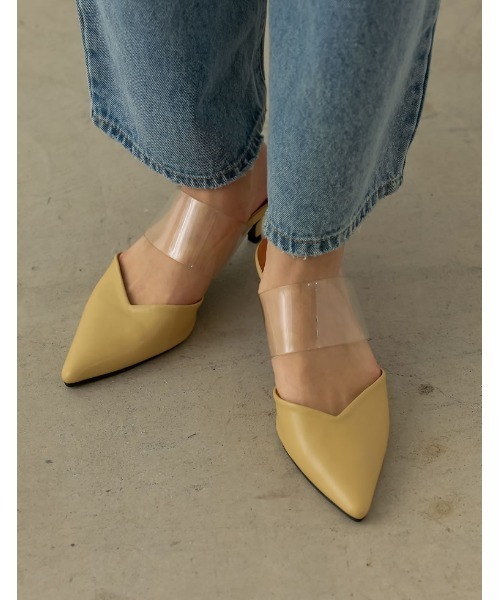 Re:EDIT（リエディ）の「[小さい/大きいサイズ有]クリアベルトポインテッドトゥVカットミュール（パンプス・レディース・シルバー/ホワイト/イエロー/ブラック・XX-LARGE/MEDIUM/X-SMALL/SMALL/X-LARGE/LARGE）」の9枚目の写真