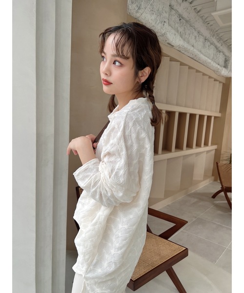 JUMELLE（ジュメロ）の「シャーリングオーバーカットトップ（Tシャツ/カットソー・レディース・アイボリー・MEDIUM）」の6枚目の写真