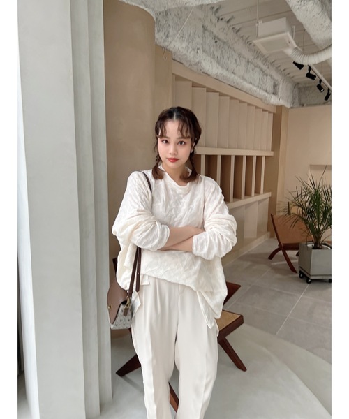 JUMELLE（ジュメロ）の「シャーリングオーバーカットトップ（Tシャツ/カットソー・レディース・アイボリー・MEDIUM）」の8枚目の写真