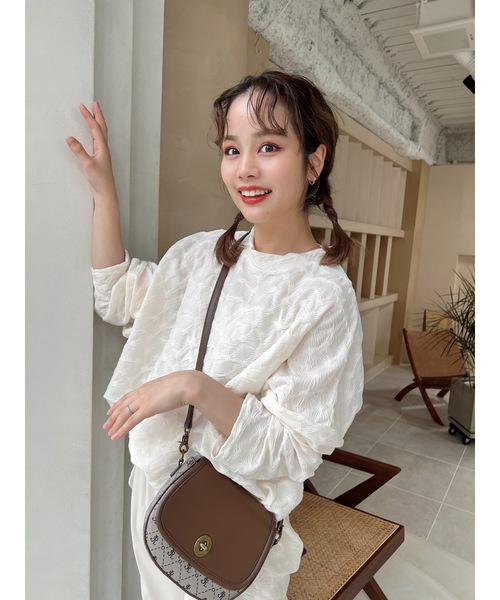 JUMELLE（ジュメロ）の「シャーリングオーバーカットトップ（Tシャツ/カットソー・レディース・アイボリー・MEDIUM）」の12枚目の写真