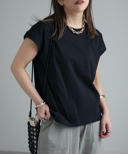 ap retro（アプレトロ）の「コットン100% フレンチスリーブTシャツ（Tシャツ/カットソー・レディース・チャコールグレー/オフホワイト/グレイッシュベージュ/ブラック・FREE）」の19枚目の写真