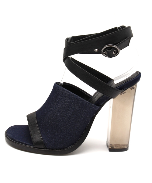 TSURU（ツル）の「【TSURU】Avalon（サンダル・レディース・ブラック/ベージュ・SMALL/MEDIUM）」の6枚目の写真