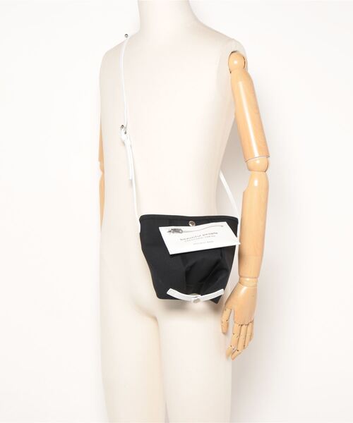 beautiful people(ビューティフルピープル)の「beautiful people lining logo pocket mini shoulder bag 7315611967(ショルダーバッグ・レディース・ホワイト/ブラック・FREE)」の14枚目の写真