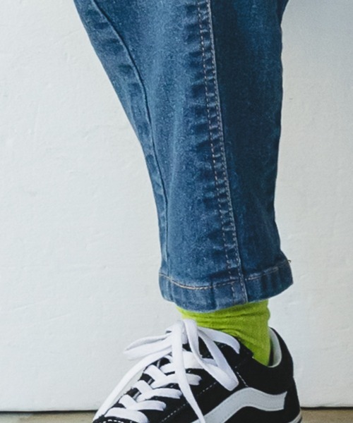 pairmanon（ペアマノン）の「【hug DENIM】上質デニムテーパードセンタータックパンツ（デニムパンツ・キッズ・インディゴブルー/ブラック/ブルー・100/110/140/150/130/90/120）」の7枚目の写真