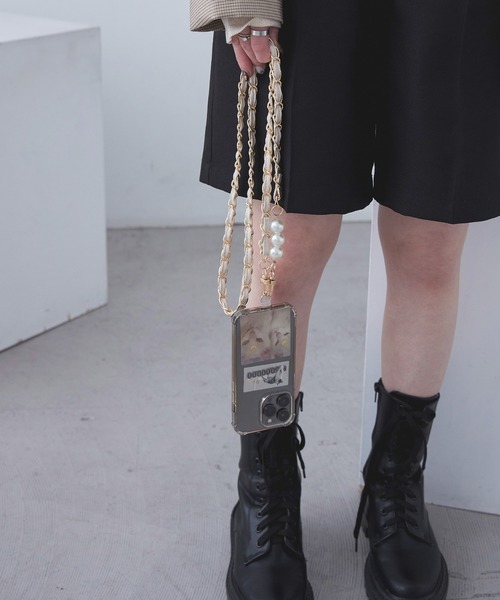 Fashion Letter(ファッションレター)の「パール&フェイクレザー スマホショルダー(スマホケース/カバー・レディース・グリーン/ピンク/ホワイト/ブラウン/ベージュ/パープル/ブルー/アイボリー/ブラック・FREE)」の6枚目の写真