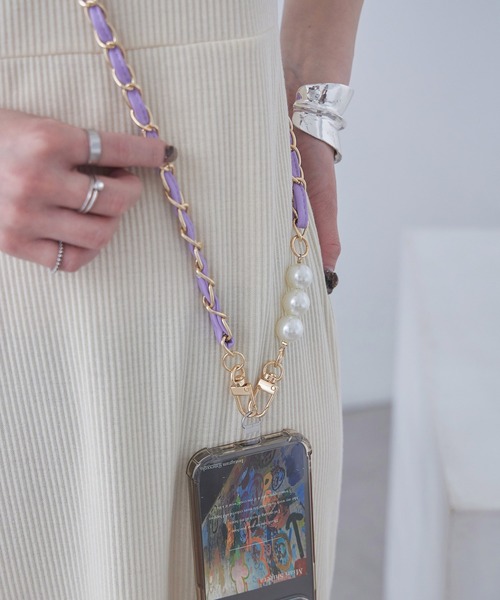 Fashion Letter(ファッションレター)の「パール&フェイクレザー スマホショルダー(スマホケース/カバー・レディース・グリーン/ピンク/ホワイト/ブラウン/ベージュ/パープル/ブルー/アイボリー/ブラック・FREE)」の8枚目の写真