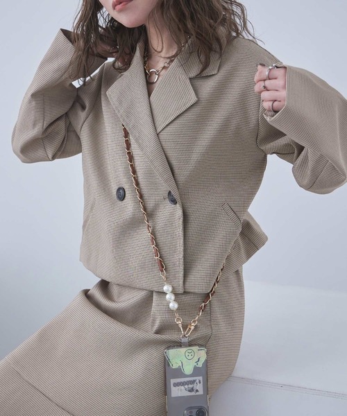 Fashion Letter(ファッションレター)の「パール&フェイクレザー スマホショルダー(スマホケース/カバー・レディース・グリーン/ピンク/ホワイト/ブラウン/ベージュ/パープル/ブルー/アイボリー/ブラック・FREE)」の4枚目の写真