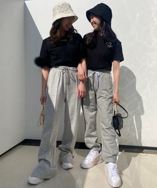 one after another NICE CLAUP（ワンアフターアナザーナイスクラップ）の「ガーリーにもカジュアルにも。ロゴアソートTシャツ（Tシャツ/カットソー・レディース・レッド/ピンク/ブラック/オフホワイト・FREE）」の15枚目の写真