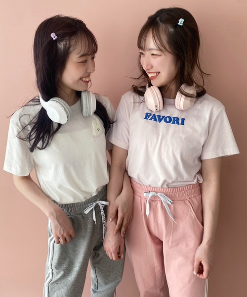 one after another NICE CLAUP（ワンアフターアナザーナイスクラップ）の「ガーリーにもカジュアルにも。ロゴアソートTシャツ（Tシャツ/カットソー・レディース・レッド/ピンク/ブラック/オフホワイト・FREE）」の21枚目の写真