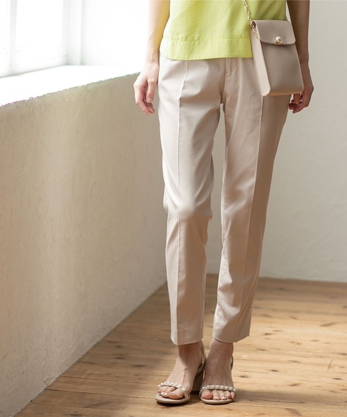 index（インデックス）の「◆ストレッチテーパードパンツ 【洗濯機洗い可/接触冷感/吸水速乾/透け防止】（その他パンツ・レディース・ライトベージュ/黄緑系/ネイビー/オフホワイト・36/38/40/42）」の3枚目の写真