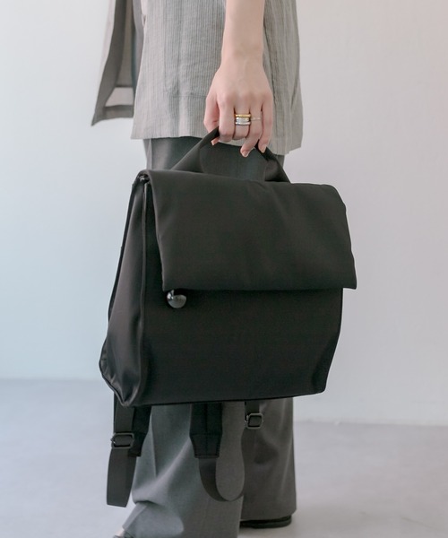 ear PAPILLONNER（イアパピヨネ）の「【撥水】ボールフラップリュック