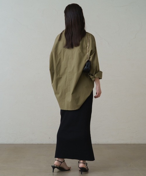 LOUNGEDRESS（ラウンジドレス）の「ライトミリタリーシャツ（シャツ/ブラウス・レディース・ブラック/ベージュ/オフホワイト/カーキ・FREE）」の8枚目の写真