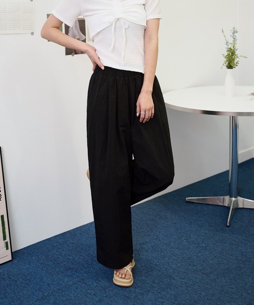 UNE MANSION(ユヌマンション)の「ウエストゴムピンタックルーズワイドワッシャーパンツ(スラックス・レディース・ライトカーキ/ベージュ/ブラック/カーキ/ピンク・FREE)」の19枚目の写真