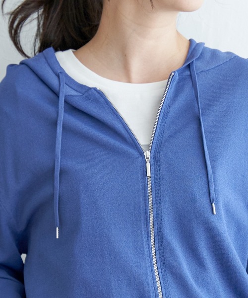 ikka(イッカ)の「ニットジップパーカー(パーカー・レディース・スカイブルー/ブラック/ライトグレー・M/L/S)」の16枚目の写真