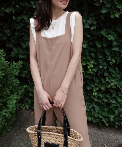 CORNERS(コーナーズ)の「とろみ素材裾スリットサロペット(サロペット/オーバーオール・レディース・モカ/ブラック・M)」の8枚目の写真
