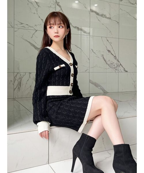 RESEXXY（リゼクシー）の「バイカラーデザインカーディガン【セットアップ着用可能】（カーディガン/ボレロ・レディース・ネイビー/ホワイト/ブラック・FREE）」の5枚目の写真