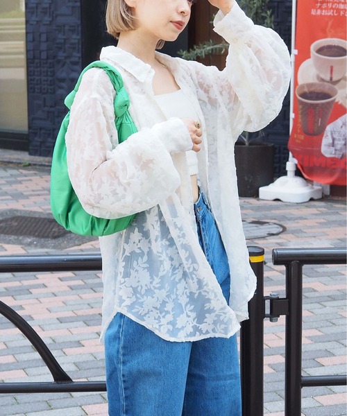 tiptop(ティップトップ)の「ベロアオパールBIGシャツ(シャツ/ブラウス・レディース・ブラック/アイボリー/グレイッシュベージュ・FREE)」の11枚目の写真