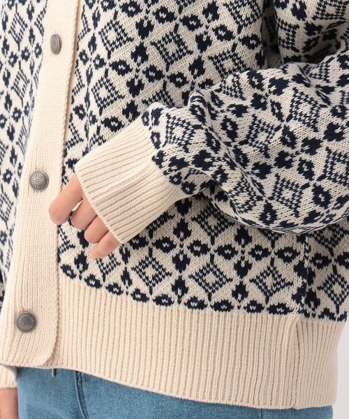 チチカカ（チチカカ）の「総柄ジャガードカーディガン（カーディガン/ボレロ・レディース・イエロー/ネイビー・FREE）」の13枚目の写真