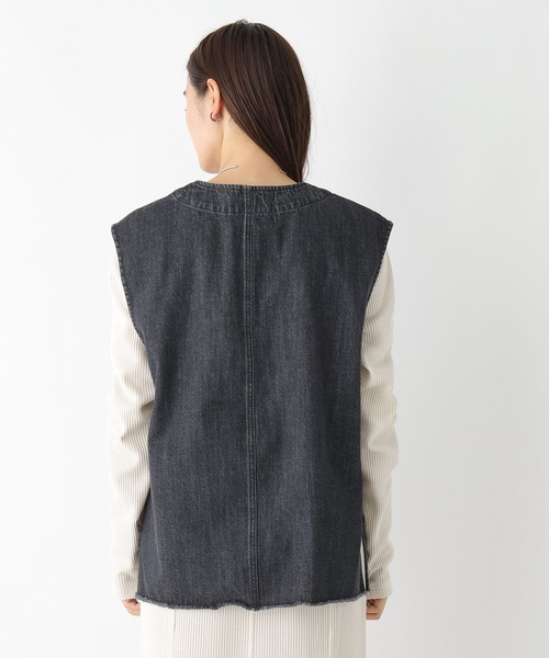 LEPSIM（レプシィム）の「デニムVネックジレ　964567（ベスト・レディース・アイボリー/ブルー/ブラック・FREE）」の4枚目の写真