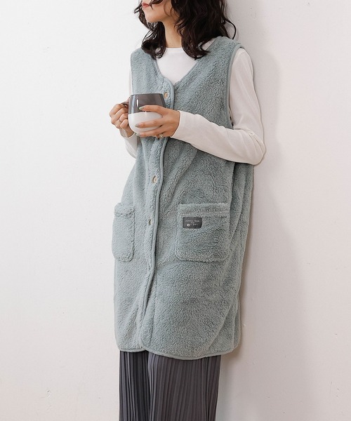 emesuelee（エメスーリー）の「ふわふわモフモフノーカラーロングボタンベスト（その他ルームウェア・レディース・ピンク/モカ/アイボリー/モスグリーン/ブルー/チャコールグレー・フリー）」の5枚目の写真