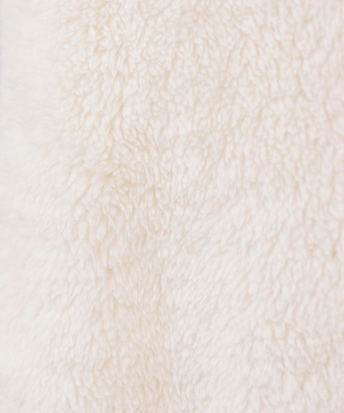 emesuelee（エメスーリー）の「ふわふわモフモフノーカラーロングボタンベスト（その他ルームウェア・レディース・ピンク/モカ/アイボリー/モスグリーン/ブルー/チャコールグレー・フリー）」の17枚目の写真