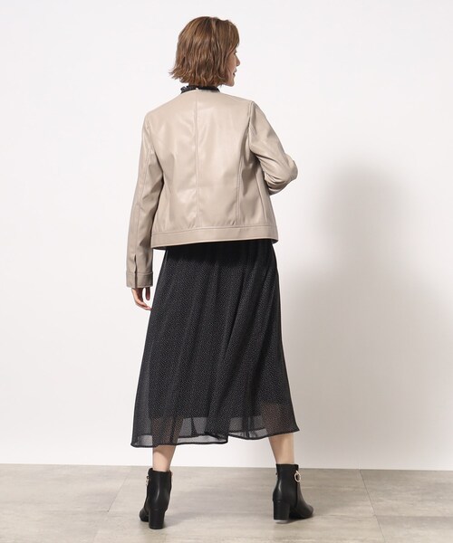 grove（グローブ）の「◆ミニマルなデザインで綺麗めに着こなせるライダースジャケット（ライダースジャケット・レディース・ブラック/ナチュラル・02/03/01/05/04）」の15枚目の写真