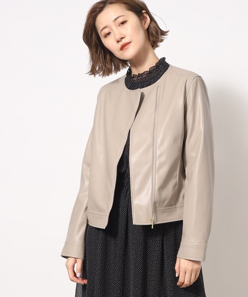 grove（グローブ）の「◆ミニマルなデザインで綺麗めに着こなせるライダースジャケット（ライダースジャケット・レディース・ブラック/ナチュラル・02/03/01/05/04）」の14枚目の写真