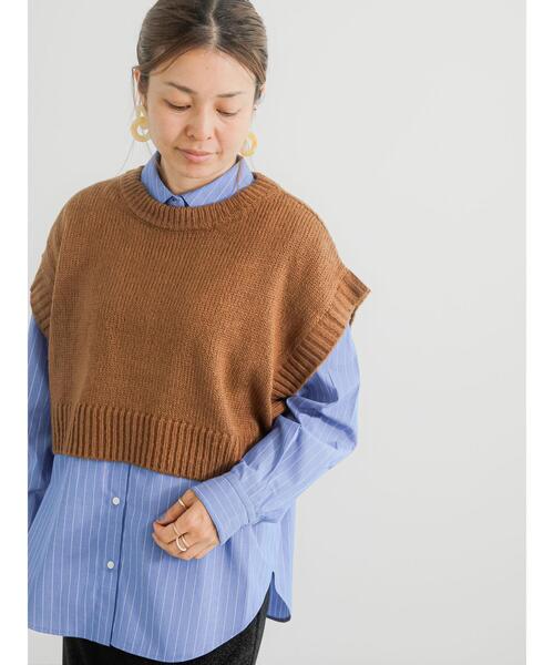 Lugnoncure（ルノンキュール）の「後ろ畦編み短丈ベスト（ベスト・レディース・オフホワイト/ネイビー/ブラウン・F）」の7枚目の写真