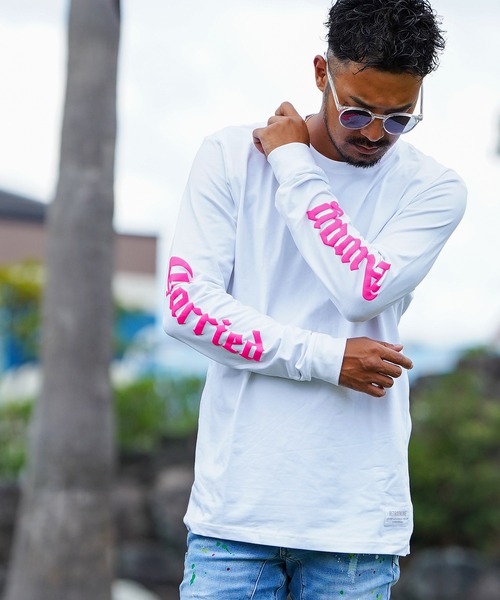 adamsJUGGLER（アダムスジャグラー）の「ネオンアームO.Eロングティー