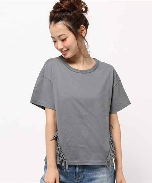 Ray BEAMS（レイビームス）の「Ray BEAMS / サイド フリンジ Tシャツ（Tシャツ/カットソー・レディース・オフホワイト/グレー/ブラック・ONE SIZE）」の3枚目の写真
