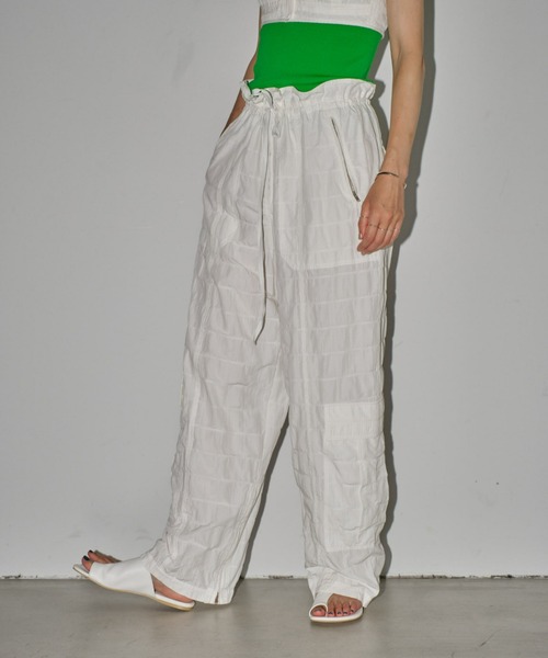 TODAYFUL（トゥデイフル）の「プライドカーゴパンツ（カーゴパンツ・レディース・ホワイト/ブラック・36inch/38inch）」の2枚目の写真