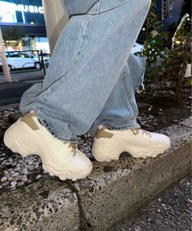 BALMAIN フード付きポンチョ 毛皮 クリーム色 BALMAIN フード付きポンチョ 毛皮 クリーム色 BALMAIN ピュア