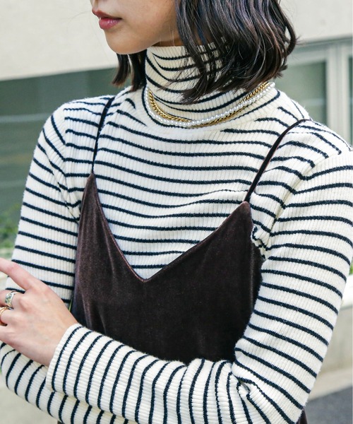 FREE'S MART（フリーズマート）の「ナローベロアＶネックキャミワンピース（ワンピース・レディース・モカ/グレー/ブラック・SMALL/MEDIUM）」の19枚目の写真