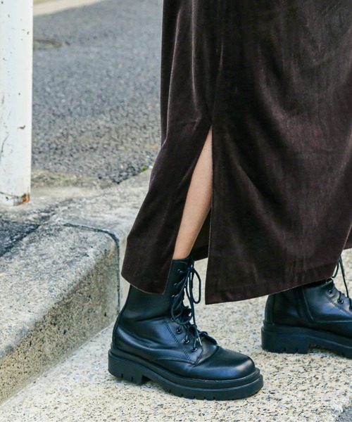 FREE'S MART（フリーズマート）の「ナローベロアＶネックキャミワンピース（ワンピース・レディース・モカ/グレー/ブラック・SMALL/MEDIUM）」の21枚目の写真