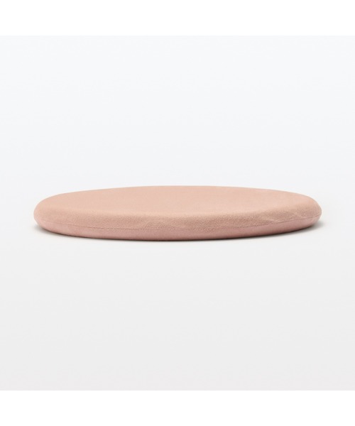 無印良品(ムジルシリョウヒン)の「低反発シートクッション 直径34cm(クッション/クッションカバー・メンズ・ベージュ/ピンク/チャコールグレー・FREE)」の5枚目の写真