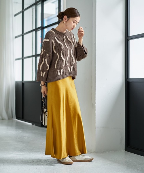 STYLE DELI(スタイルデリ)の「ゆる編みランダムケーブルニットトップス(ニット/セーター・レディース・グレー系その他/ブルーグレー/ブラウン系その他・FREE)」の4枚目の写真