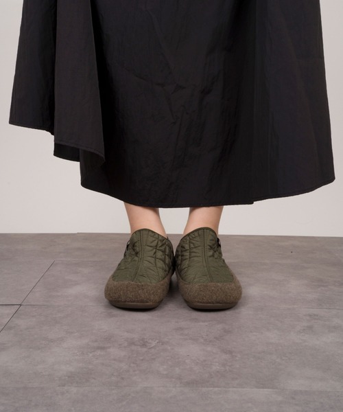 VERBENAS（ベルベナス）の「【VERBENAS/ベルベナス】ダウンスリッポン　キルティング（スリッポン・レディース・ブラック/チャコールグレー/カーキ・36/37/38）」の6枚目の写真